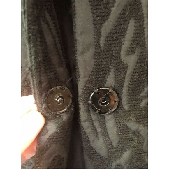 Dana Buchman Women’s Black Zebra Print Elegant Overcoat Size L - Picture 7 of 11